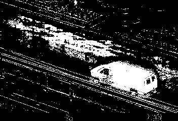 figure images/comparisons/bin000820_boulevard_mog_grimson_max_diff.png